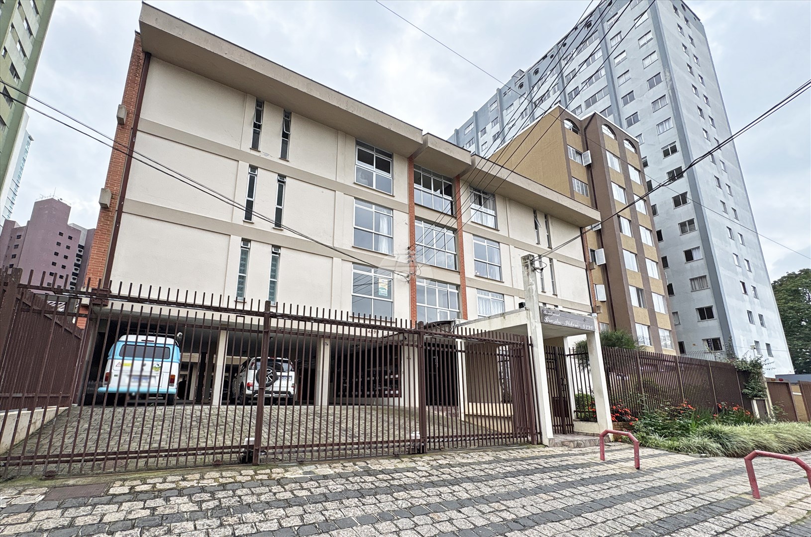 Apartamento para alugar em Água Verde, Curitiba — Portal Chave Fácil
