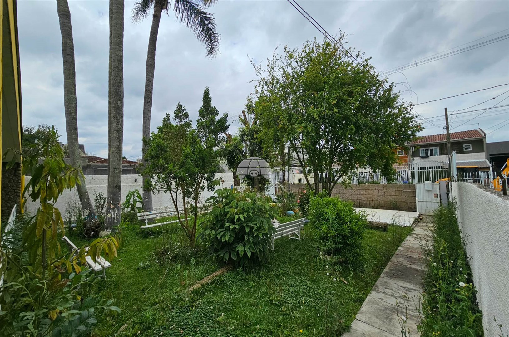 Casa à venda em Hauer, Curitiba — Portal Chave Fácil