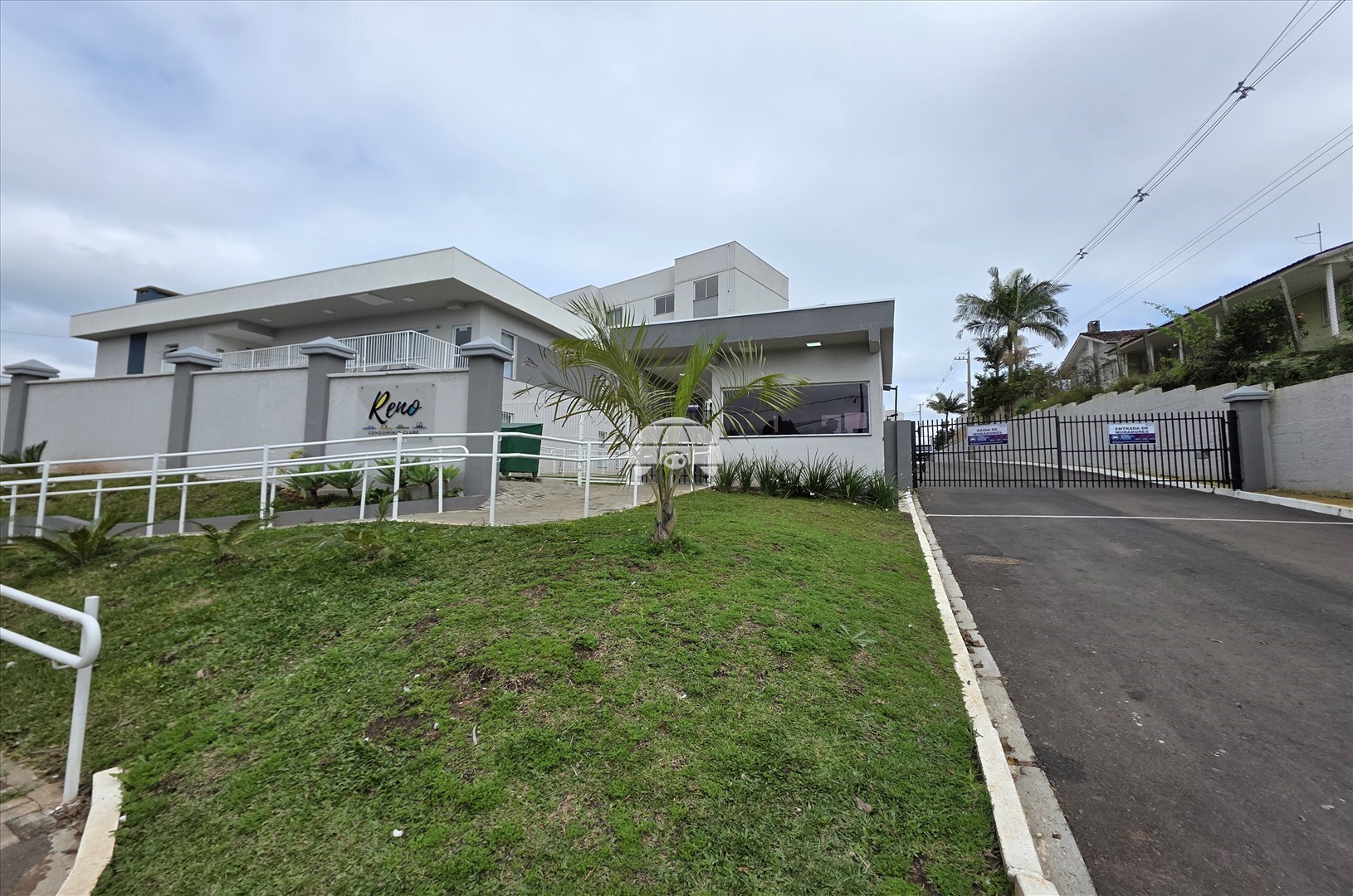 Apartamento à venda em Lamenha Grande, Almirante Tamandaré — Portal Chave Fácil