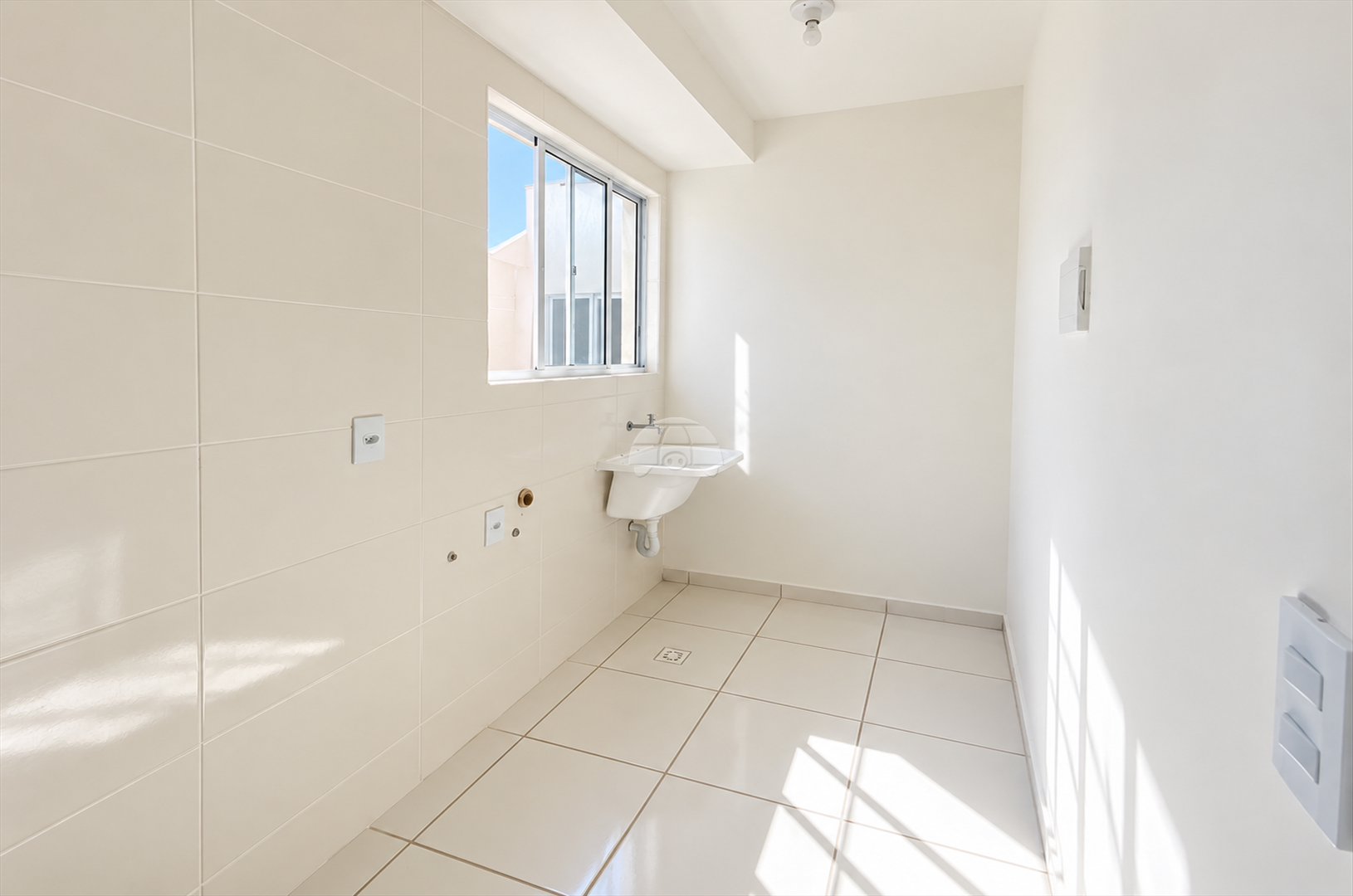 Apartamento à venda em Lamenha Grande, Almirante Tamandaré — Portal Chave Fácil