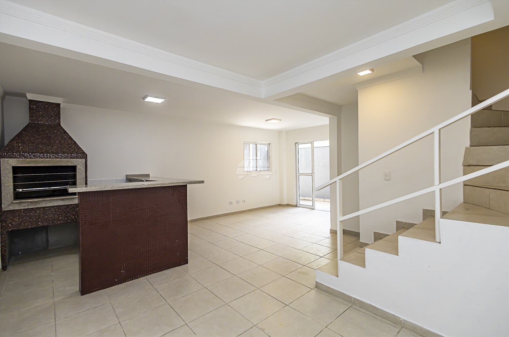 Casa à venda em Santa Felicidade, Curitiba — GOMES CONSULTOR IMOBILIARIO LTDA.