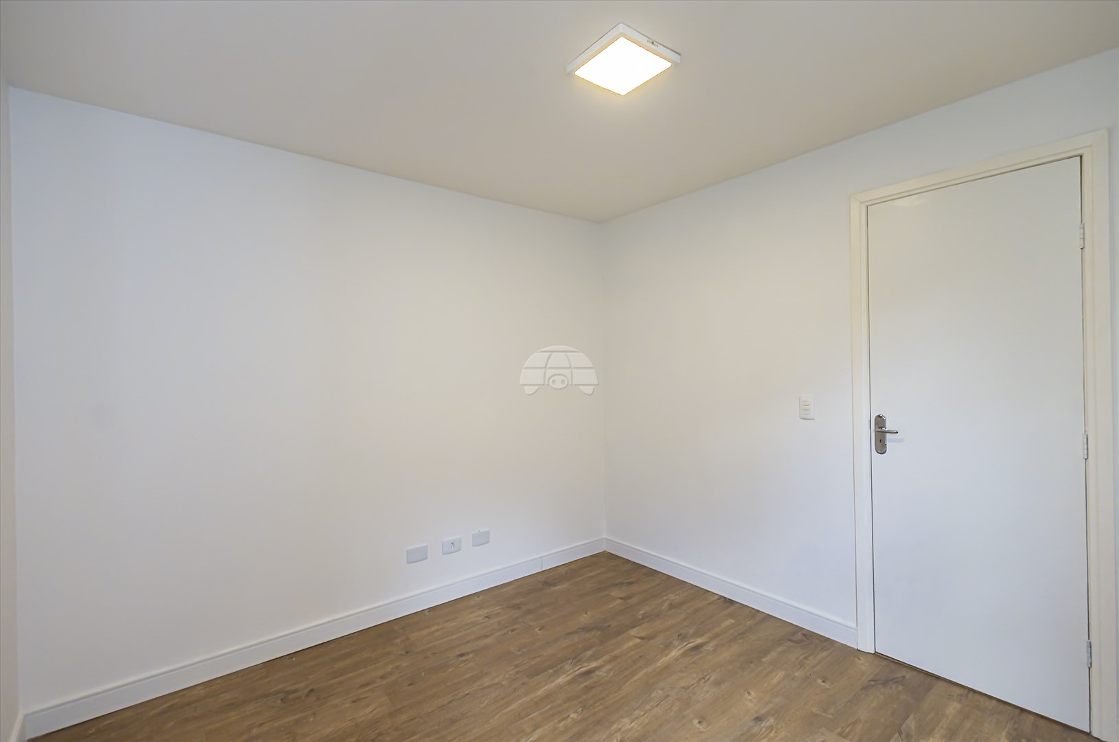 Casa à venda em Santa Felicidade, Curitiba — GOMES CONSULTOR IMOBILIARIO LTDA.