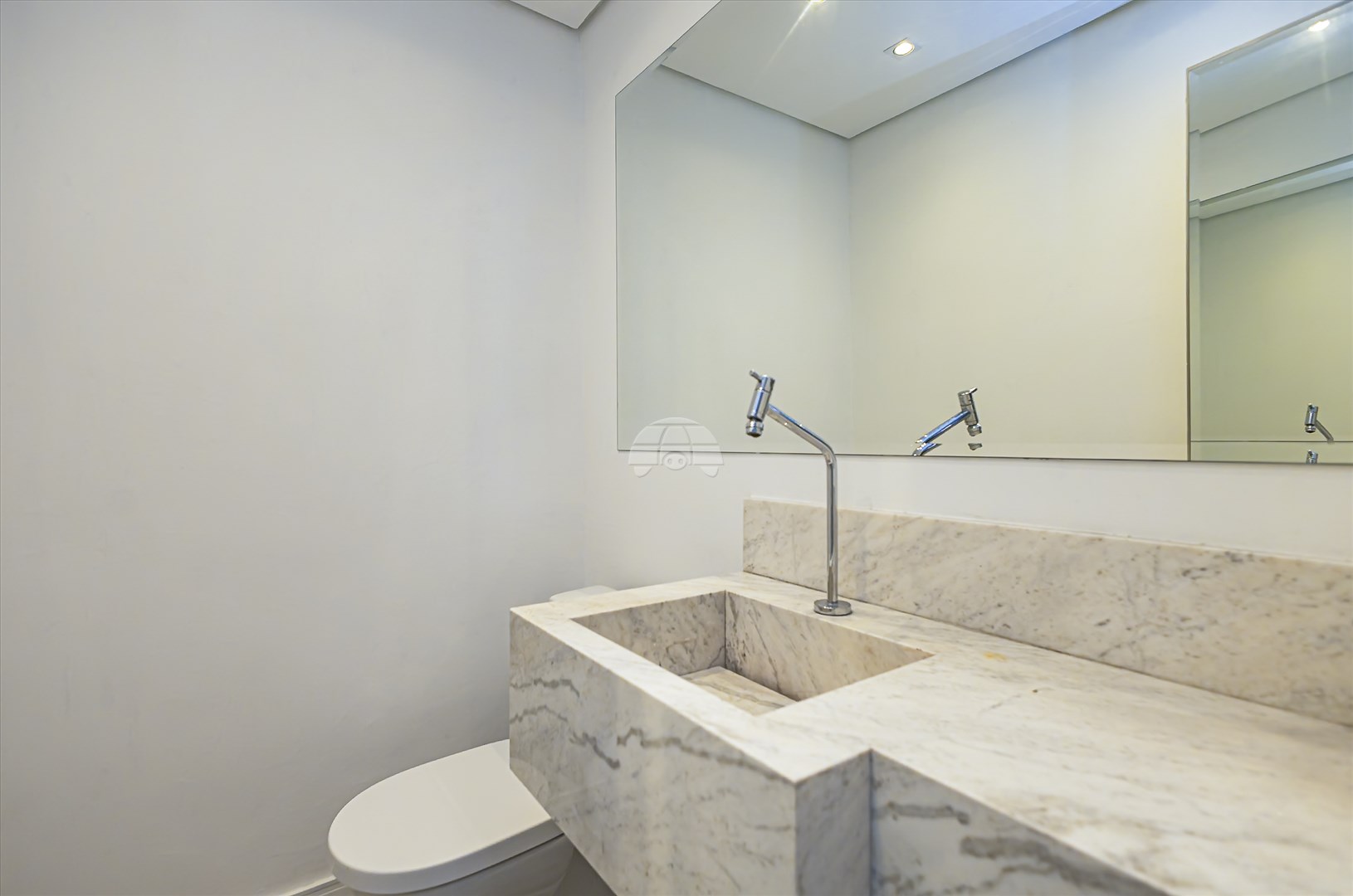 Casa à venda em Santa Felicidade, Curitiba — GOMES CONSULTOR IMOBILIARIO LTDA.