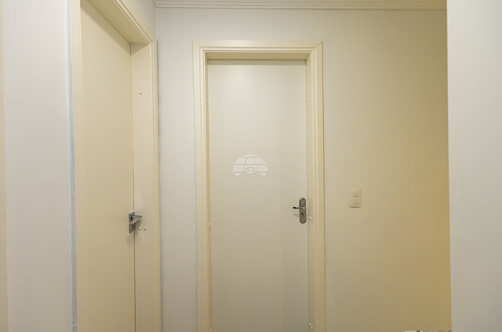 Casa à venda em Santa Felicidade, Curitiba — GOMES CONSULTOR IMOBILIARIO LTDA.