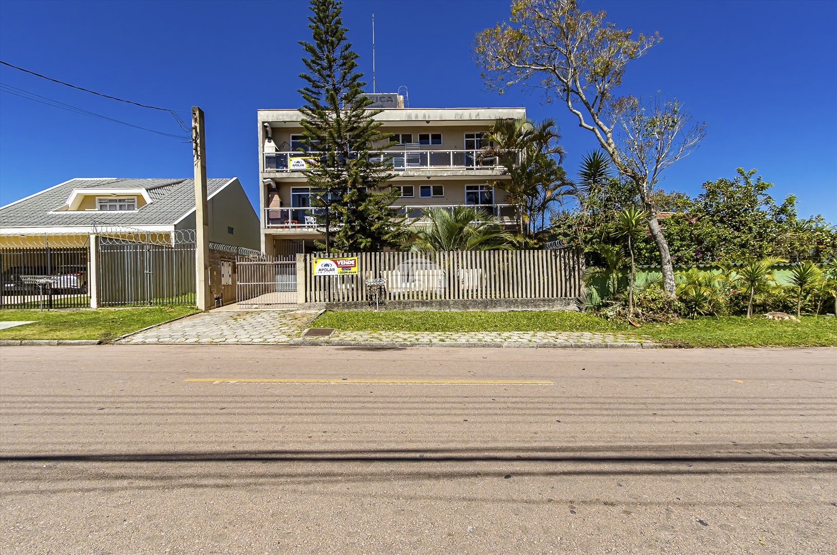 Casa à venda em Novo Mundo, Curitiba — Portal Chave Fácil