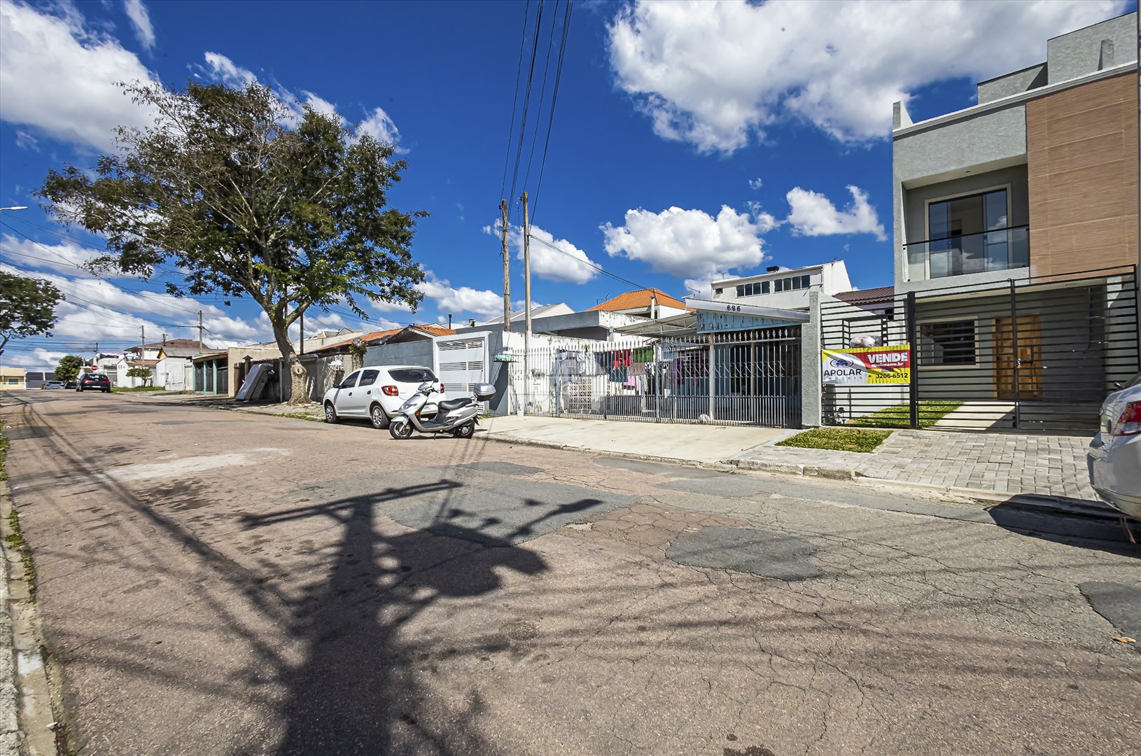 Sobrado à venda em Sítio Cercado, Curitiba — Portal Chave Fácil