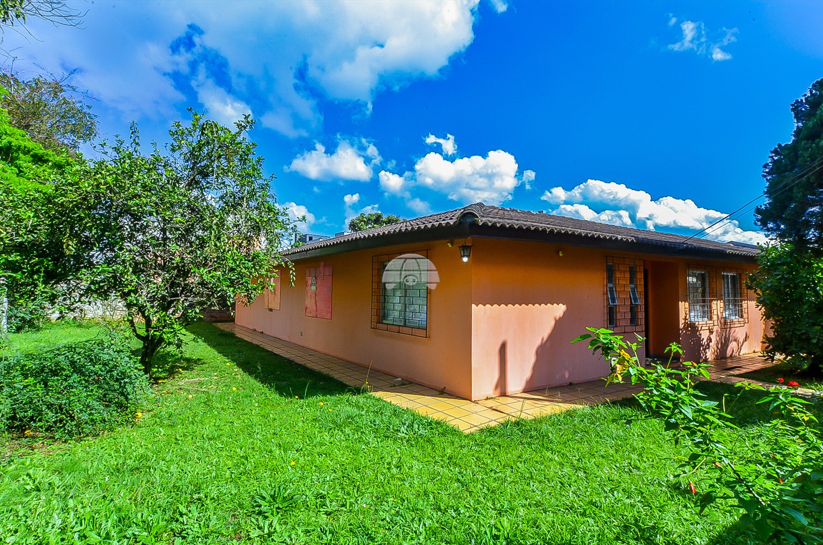 Casa à venda em Capão Raso, Curitiba — Portal Chave Fácil