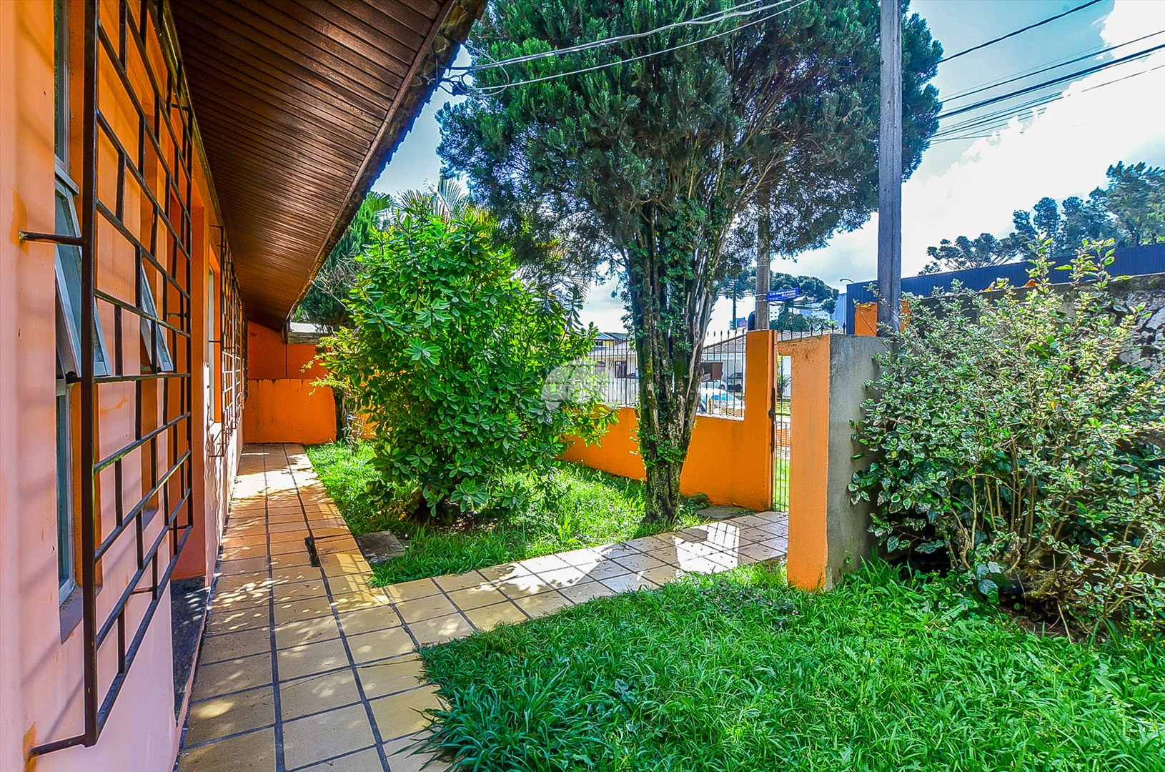 Casa à venda em Capão Raso, Curitiba — Portal Chave Fácil