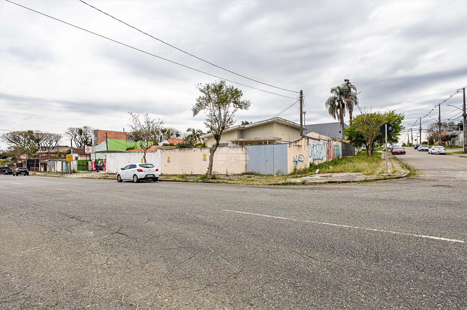Terreno à venda em Parolin, Curitiba — Portal Chave Fácil