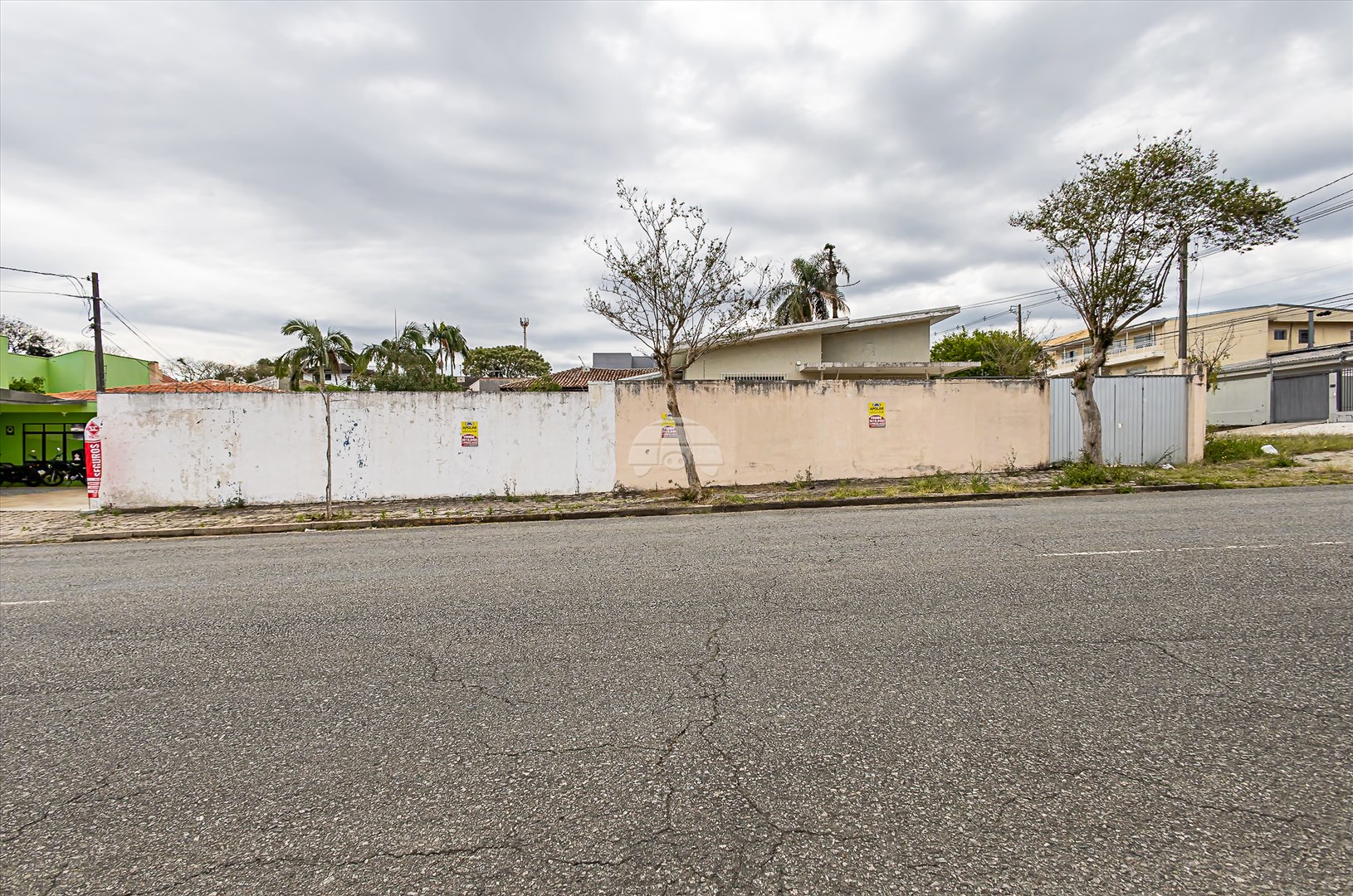 Terreno à venda em Parolin, Curitiba — Portal Chave Fácil