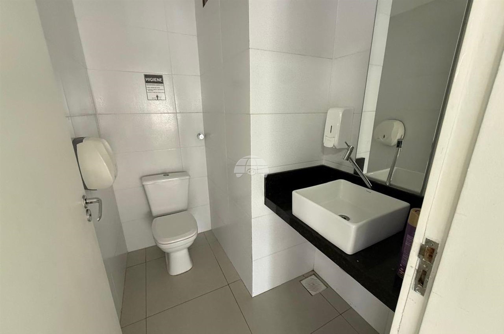 Sala/Conjunto Comercial à venda em Centro, Florianópolis — Portal Chave Fácil