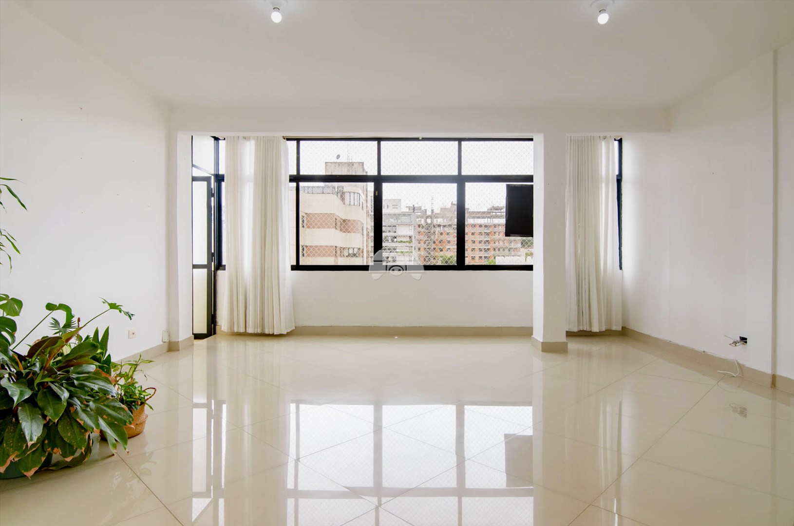 Apartamento para alugar em Juvevê, Curitiba — Imobiliária Andrade