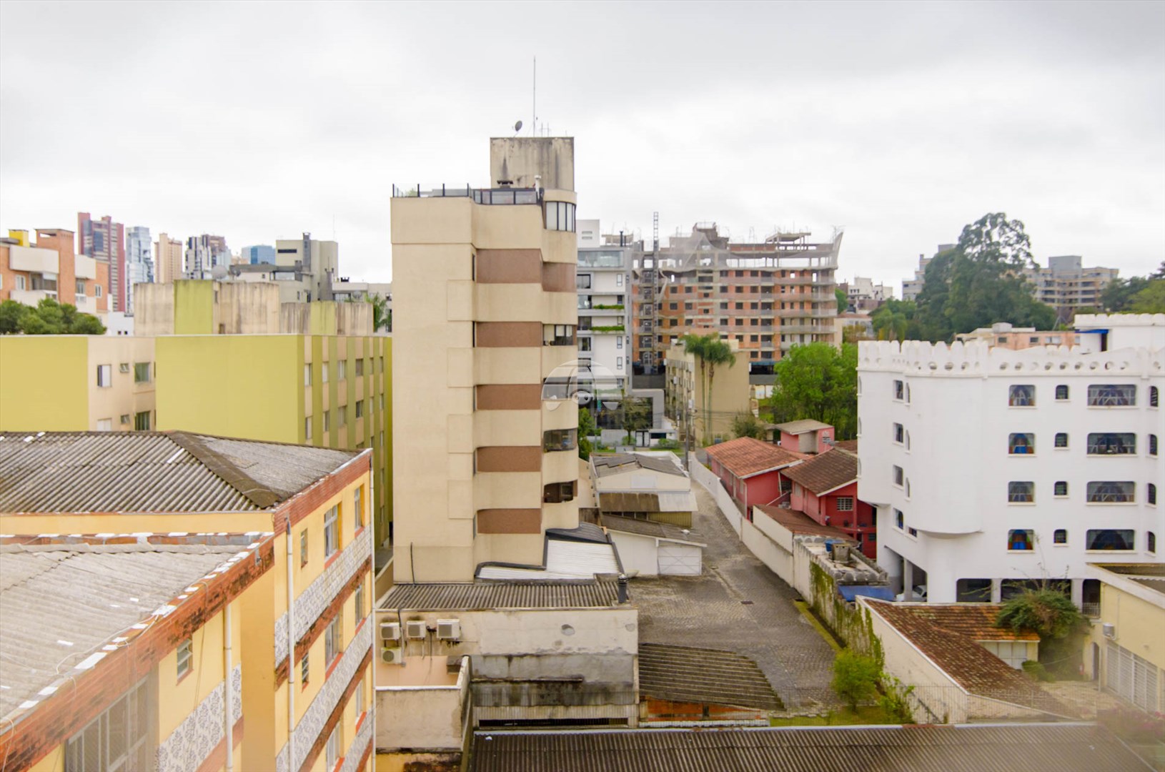 Apartamento para alugar em Juvevê, Curitiba — Imobiliária Andrade