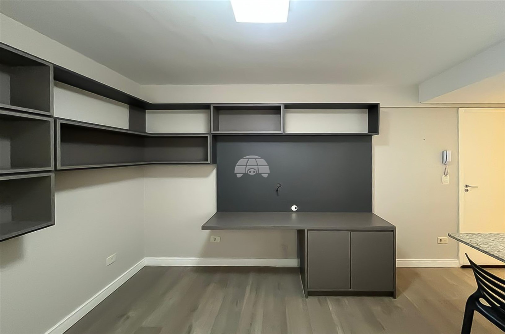 Apartamento para alugar em Campo Comprido, Curitiba — GOMES CONSULTOR IMOBILIARIO LTDA.