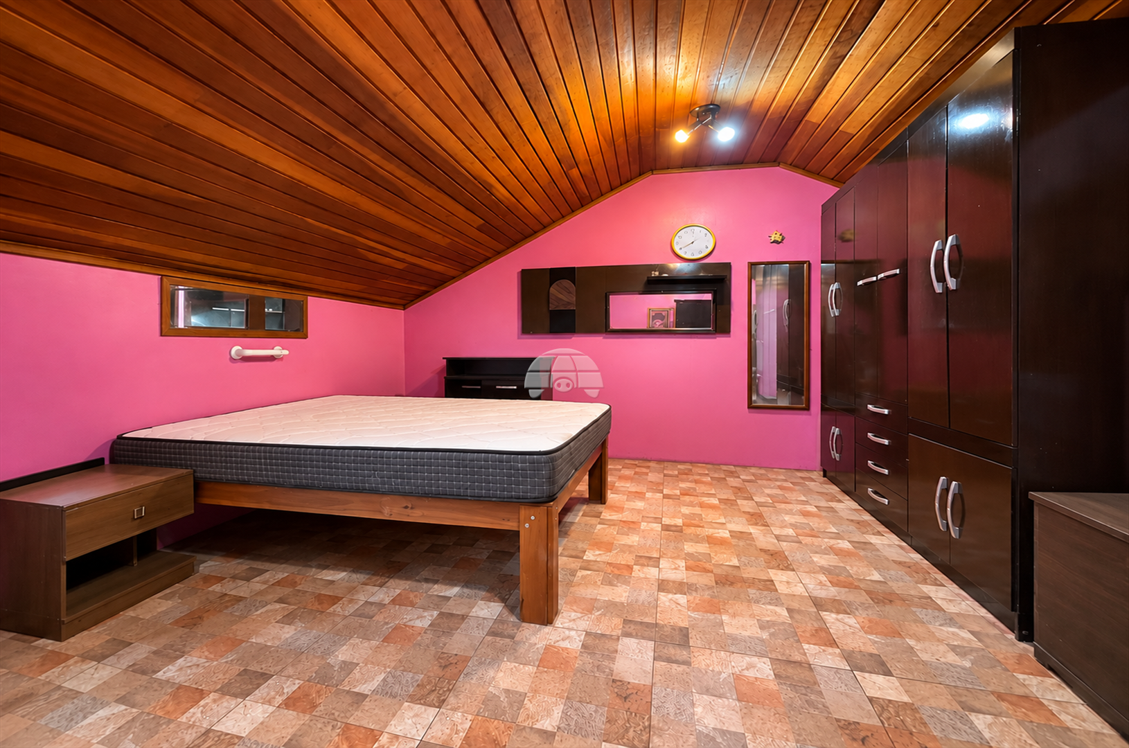 Casa à venda em Campina Do Siqueira, Curitiba — Portal Chave Fácil