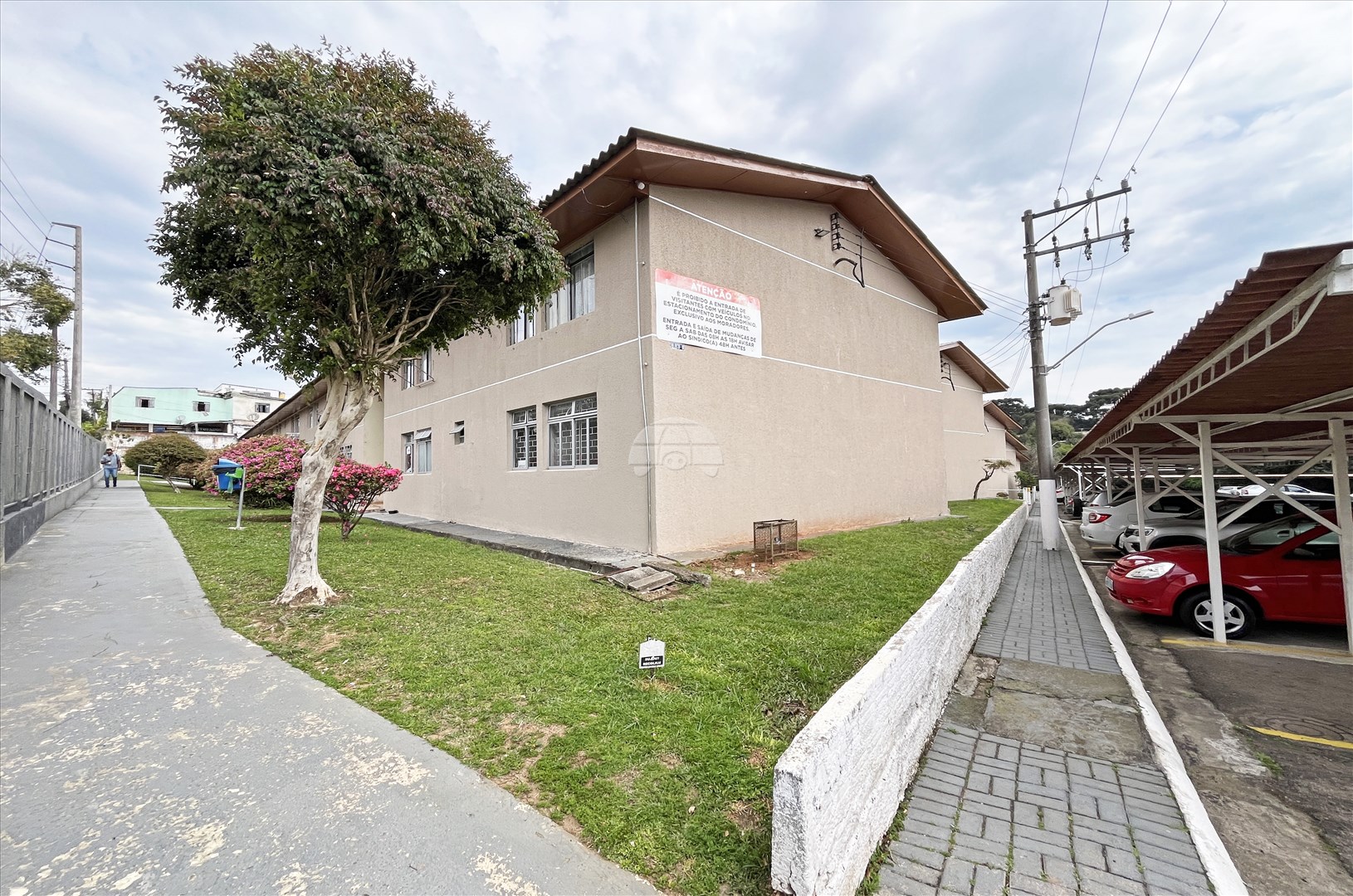 Apartamento para alugar em Sítio Cercado, Curitiba — Portal Chave Fácil