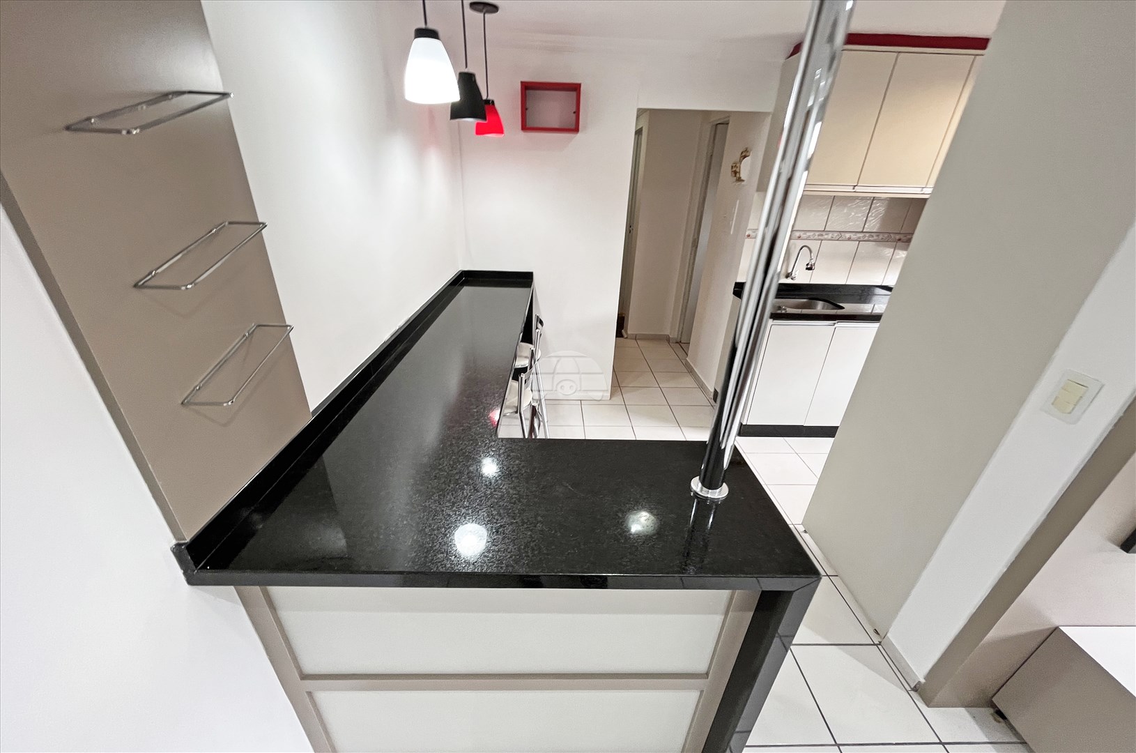Apartamento para alugar em Sítio Cercado, Curitiba — Portal Chave Fácil