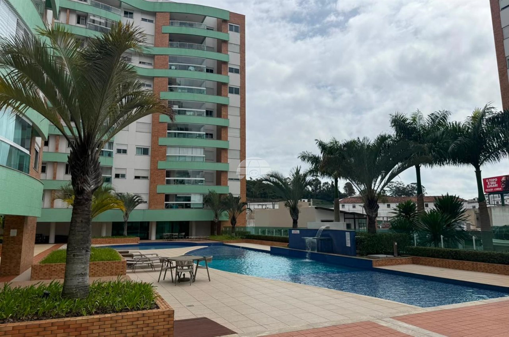 Apartamento à venda em Trindade, Florianópolis — Portal Chave Fácil