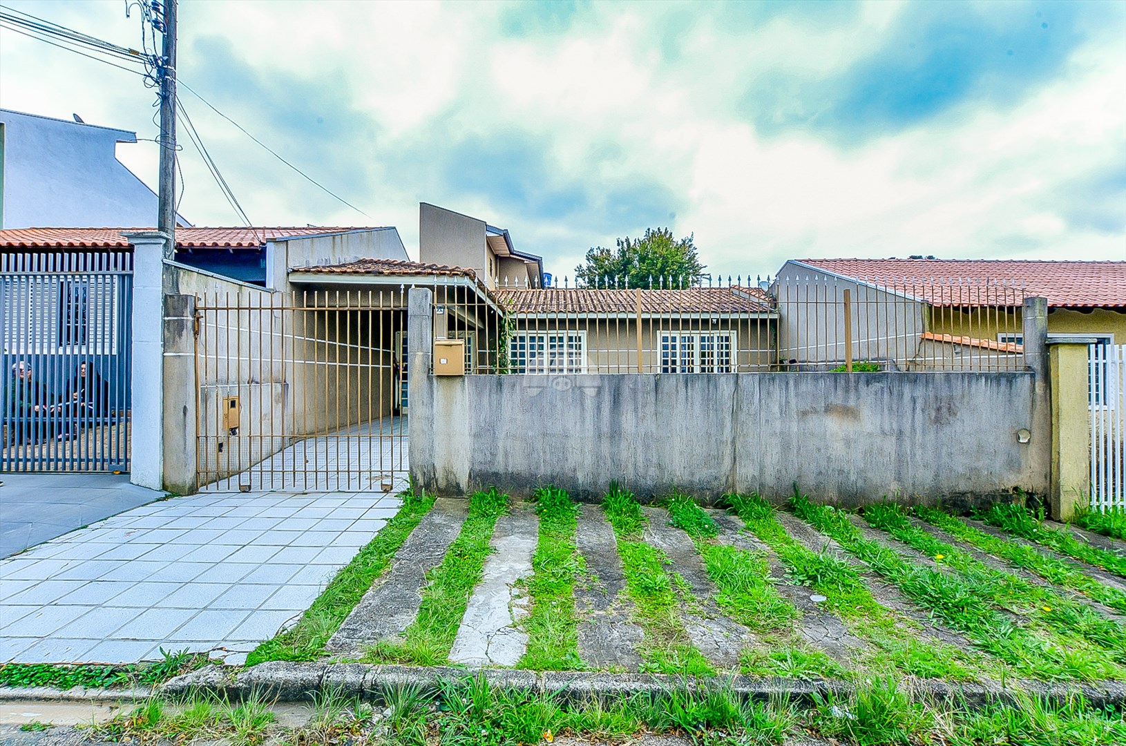 Casa à venda em Boqueirão, Curitiba — Portal Chave Fácil