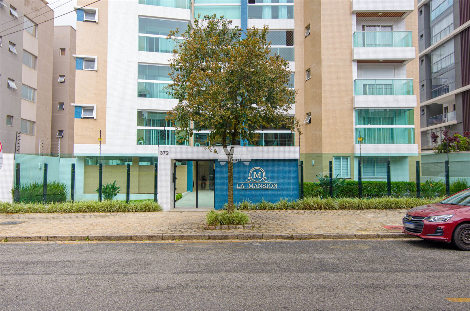 Apartamento à venda em Ahú, Curitiba — Portal Chave Fácil