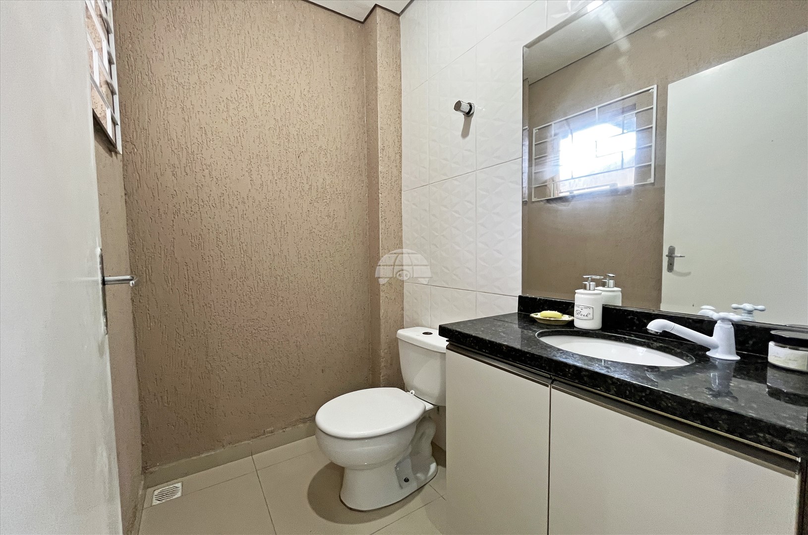 Casa para alugar em Sítio Cercado, Curitiba — Portal Chave Fácil