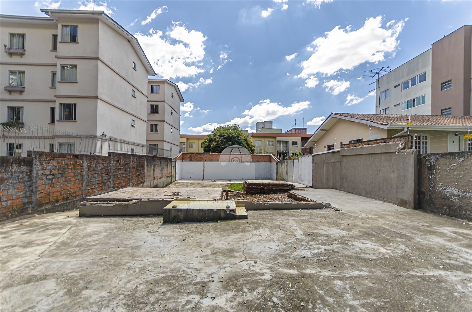 Terreno à venda em Portão, Curitiba — Portal Chave Fácil