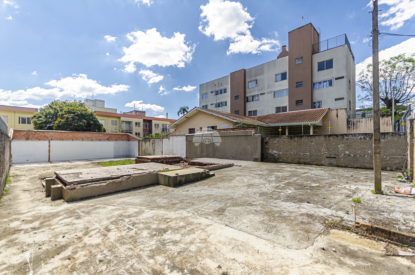 Terreno à venda em Portão, Curitiba — Portal Chave Fácil