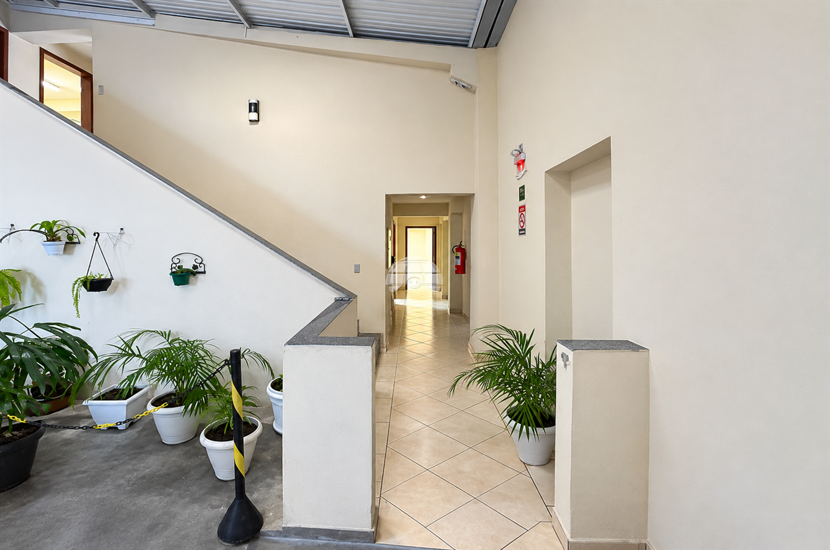 Casa comercial para alugar em Parolin, Curitiba — Portal Chave Fácil