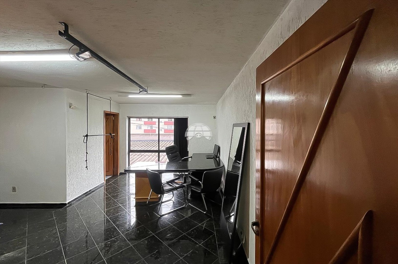 Sala/Conjunto Comercial para alugar em Parolin, Curitiba — Portal Chave Fácil