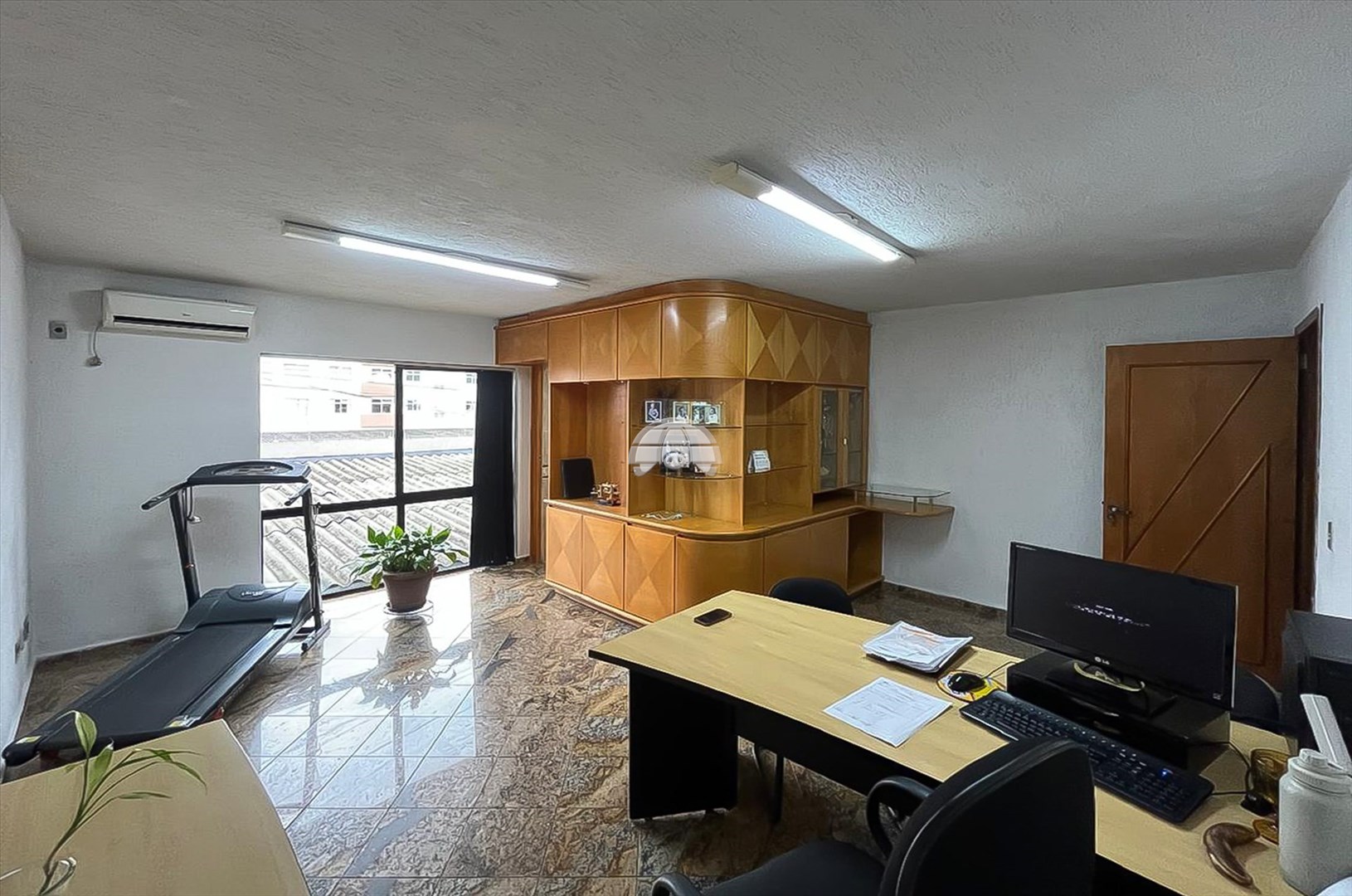 Sala/Conjunto Comercial para alugar em Parolin, Curitiba — Portal Chave Fácil