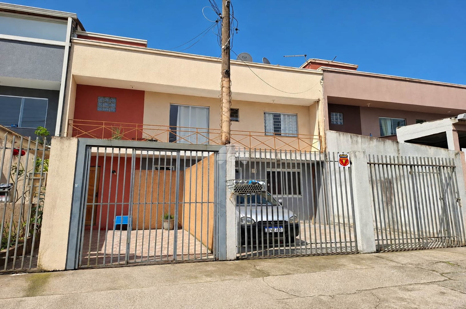 Casa à venda em Roça Grande, Colombo — Portal Chave Fácil