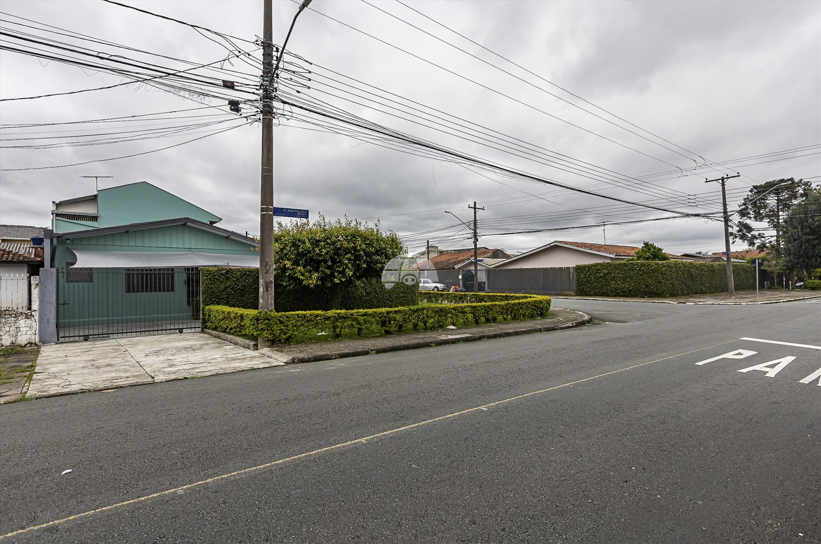 Casa à venda em Capão Da Imbuia, Curitiba — Portal Chave Fácil
