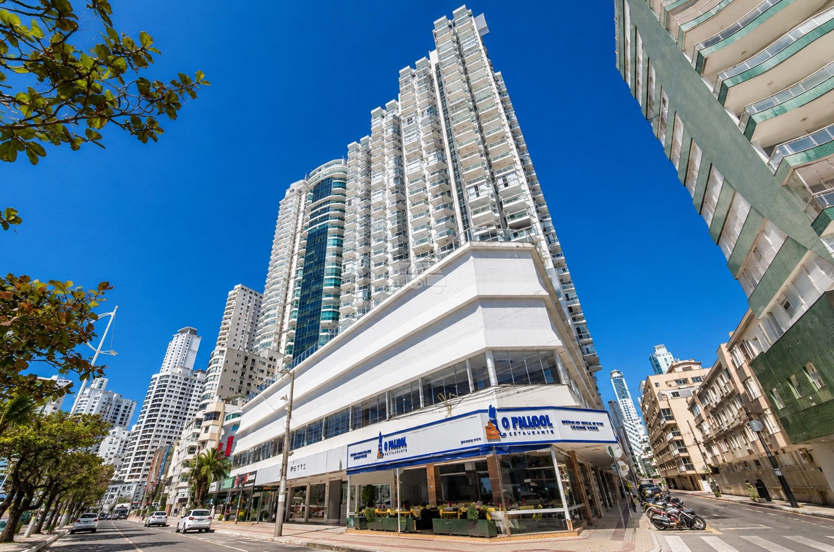 Apartamento à venda em Centro, Balneário Camboriú — Portal Chave Fácil