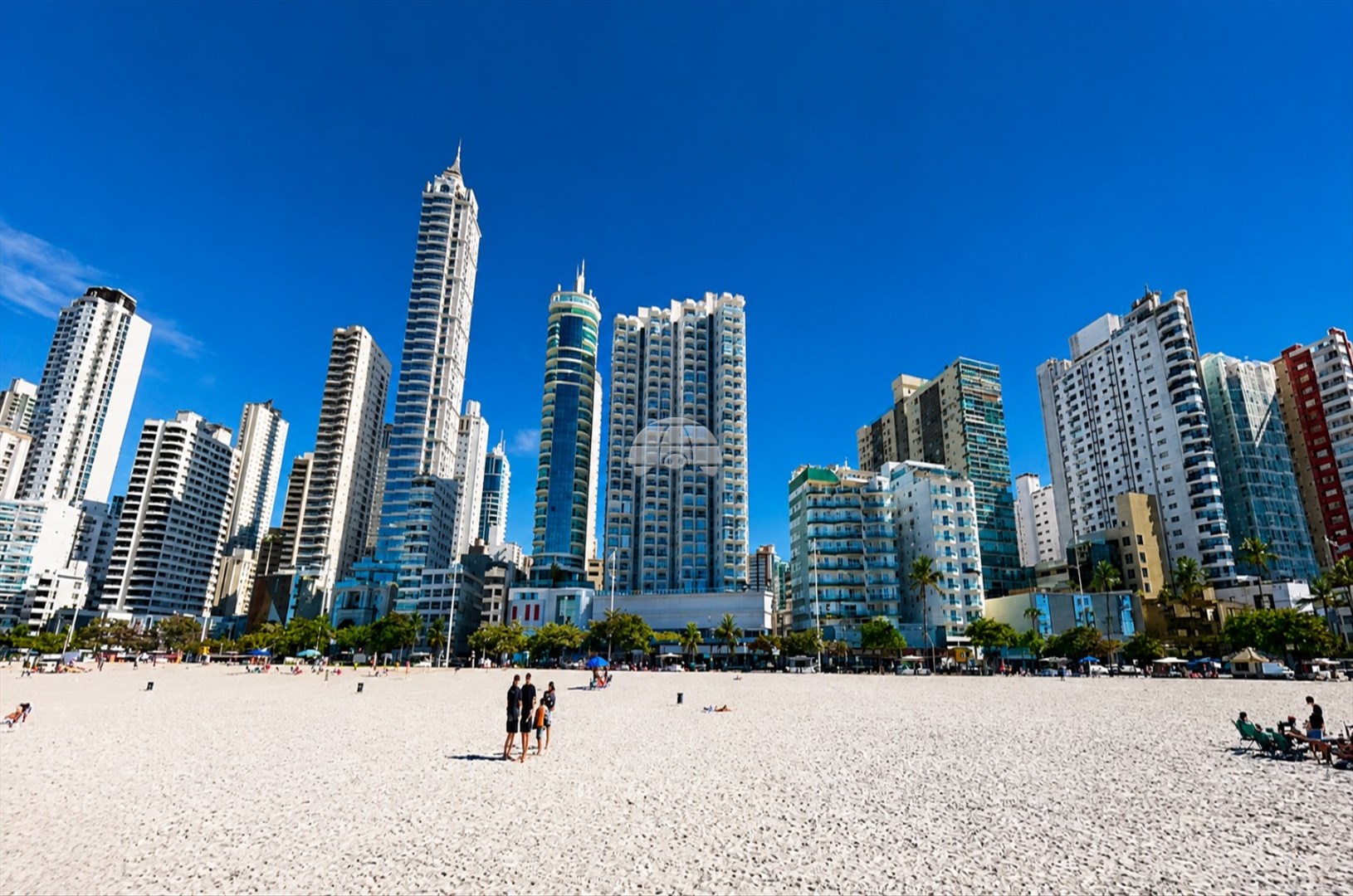 Apartamento à venda em Centro, Balneário Camboriú — Portal Chave Fácil