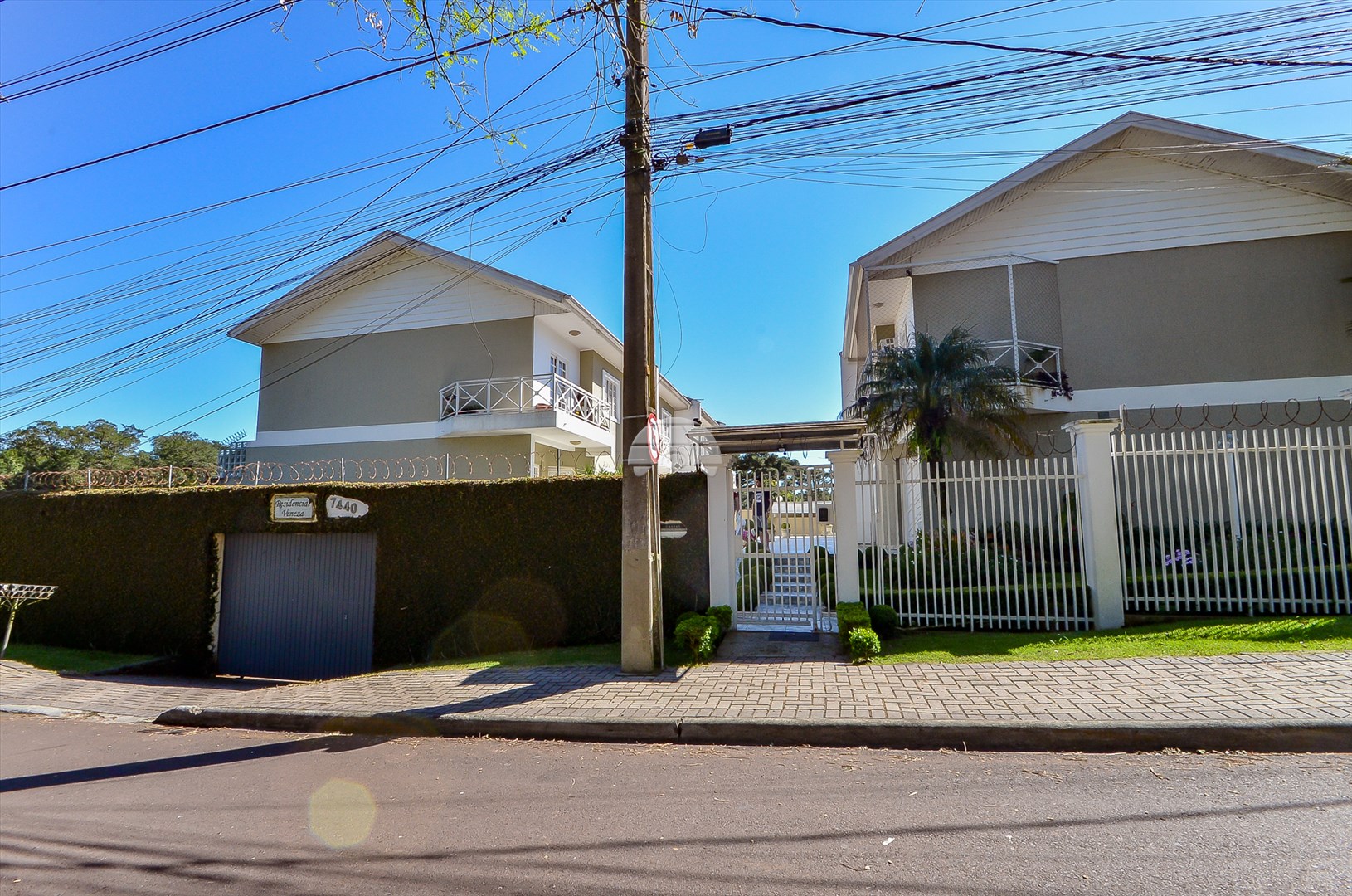 Casa à venda em Butiatuvinha, Curitiba — Portal Chave Fácil