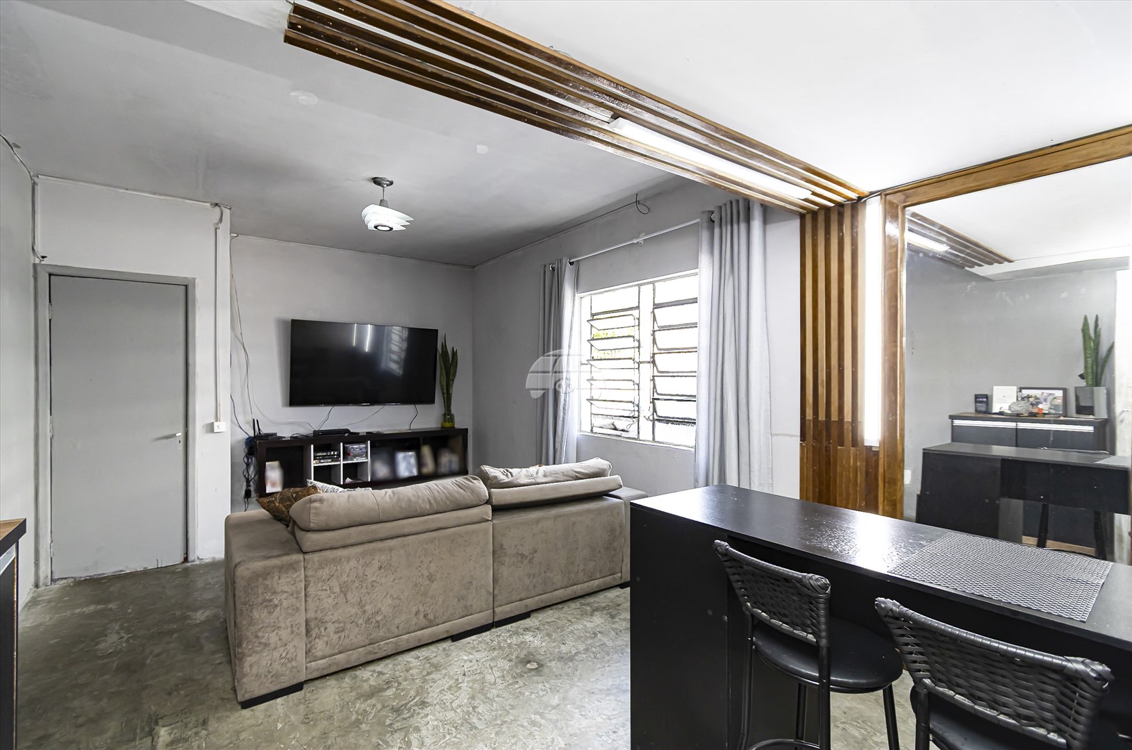 Casa à venda em Novo Mundo, Curitiba — Portal Chave Fácil