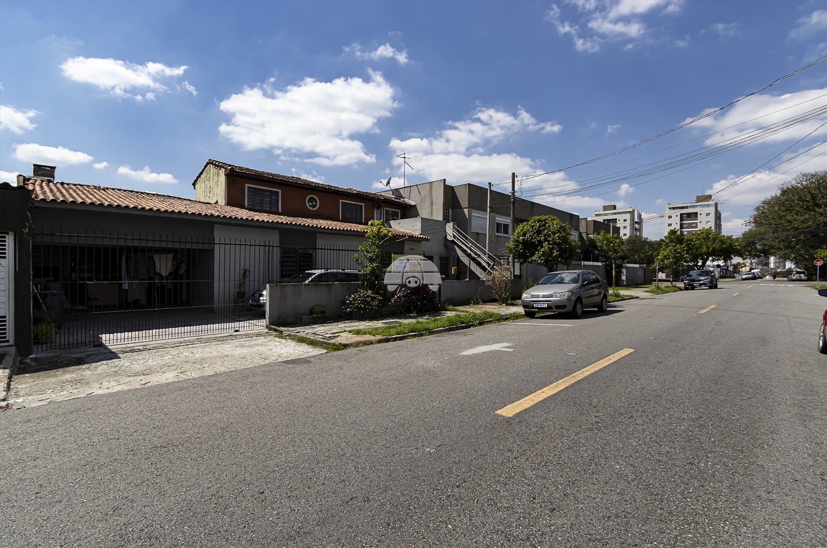 Casa à venda em Novo Mundo, Curitiba — Portal Chave Fácil