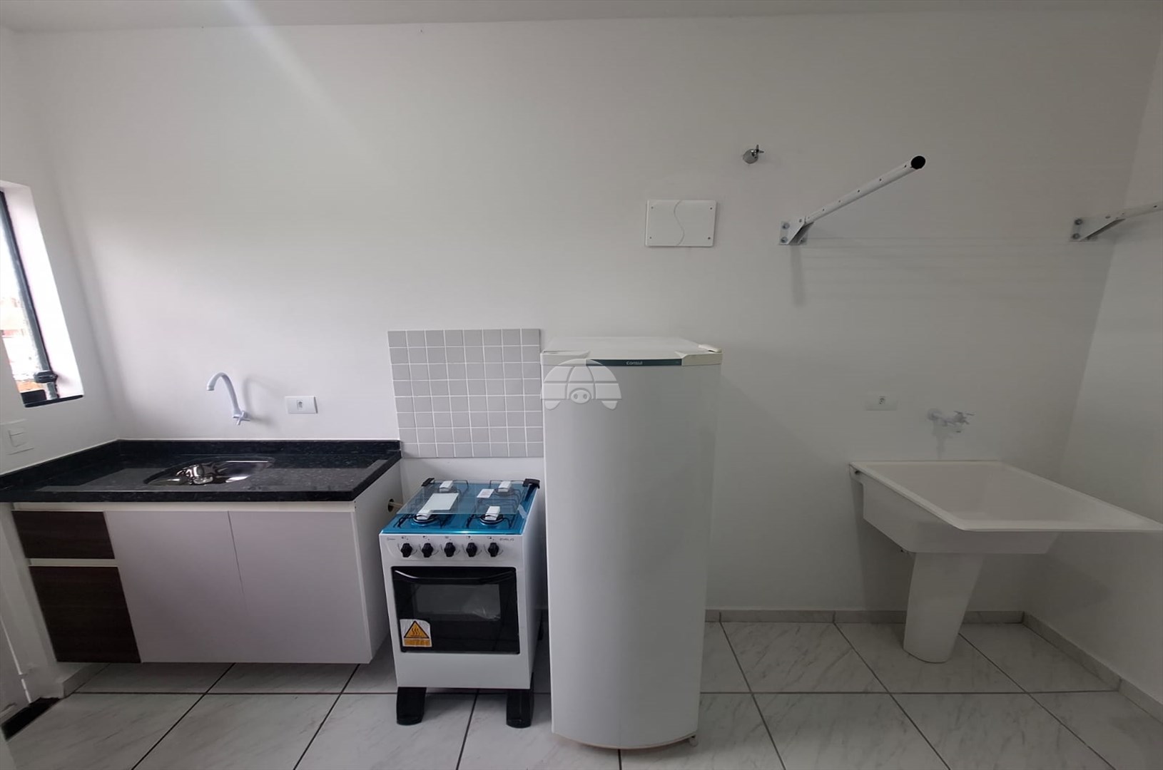Kitnet/Studio para alugar em Nações, Fazenda Rio Grande — Portal Chave Fácil