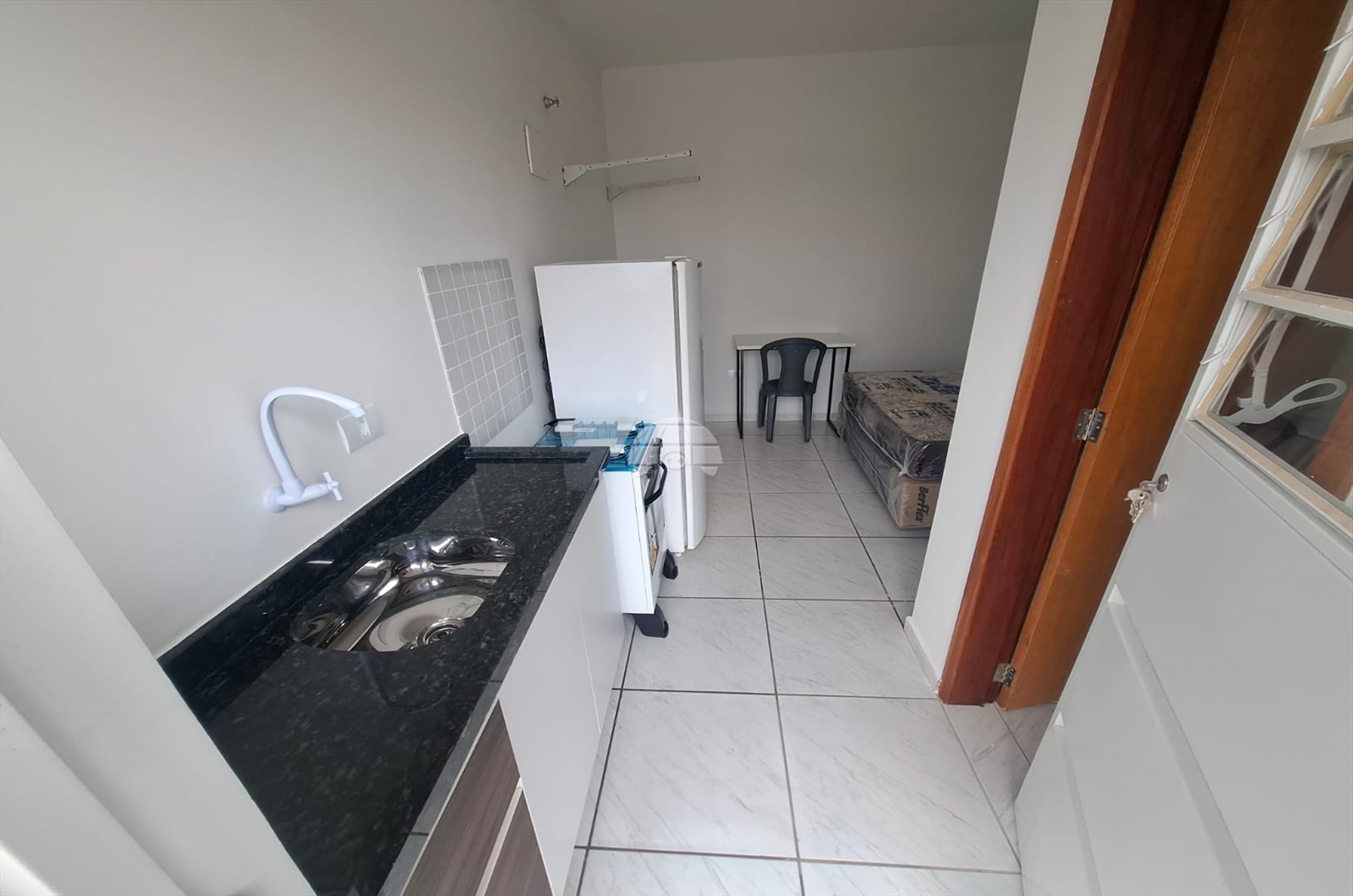 Kitnet/Studio para alugar em Nações, Fazenda Rio Grande — Portal Chave Fácil