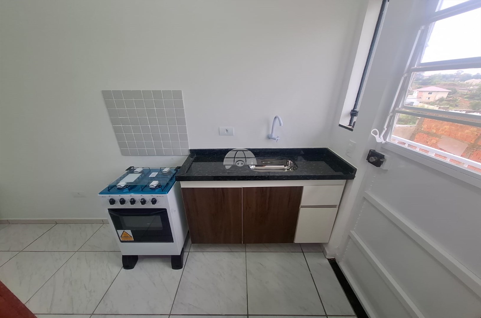 Kitnet/Studio para alugar em Nações, Fazenda Rio Grande — Portal Chave Fácil