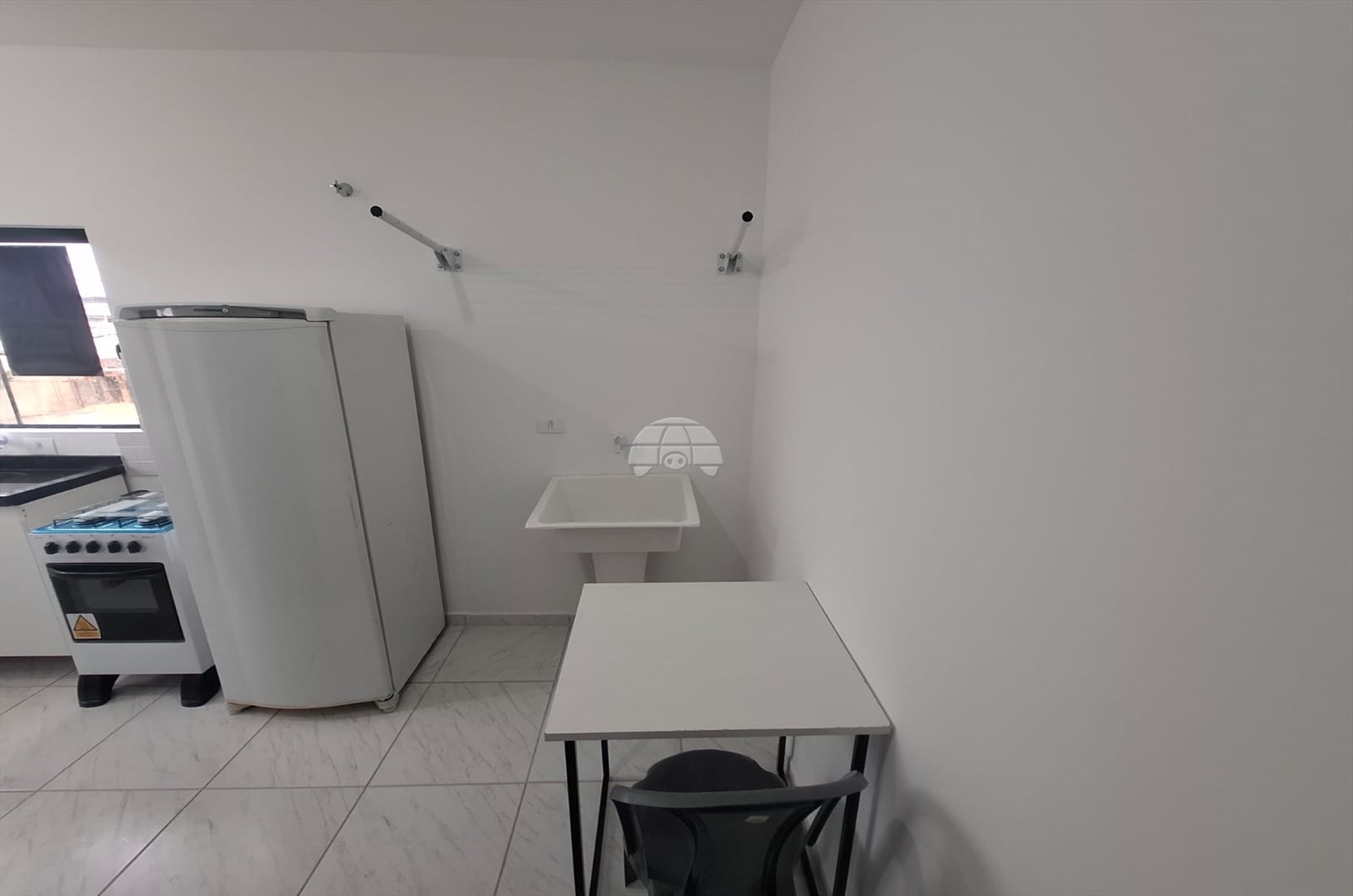 Kitnet/Studio para alugar em Nações, Fazenda Rio Grande — Portal Chave Fácil