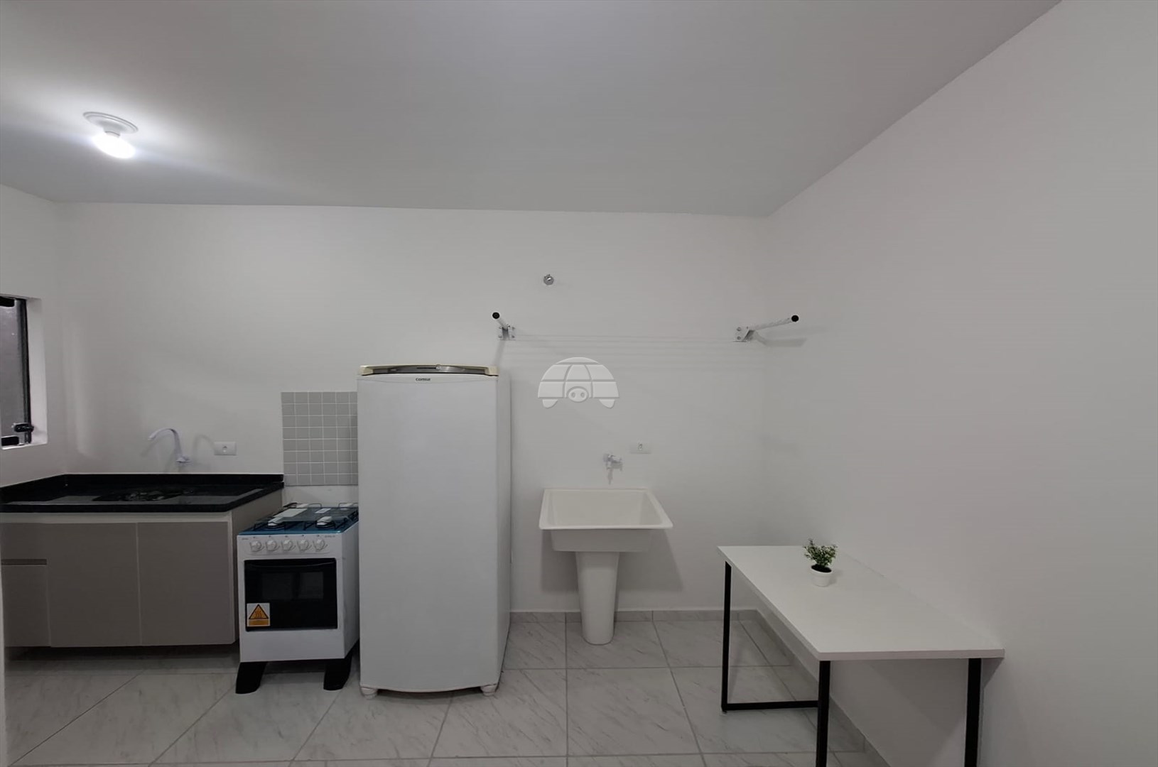 Kitnet/Studio para alugar em Nações, Fazenda Rio Grande — Portal Chave Fácil