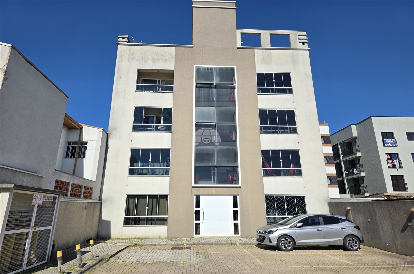 Apartamento à venda em Boneca Do Iguaçu, São José dos Pinhais — Portal Chave Fácil