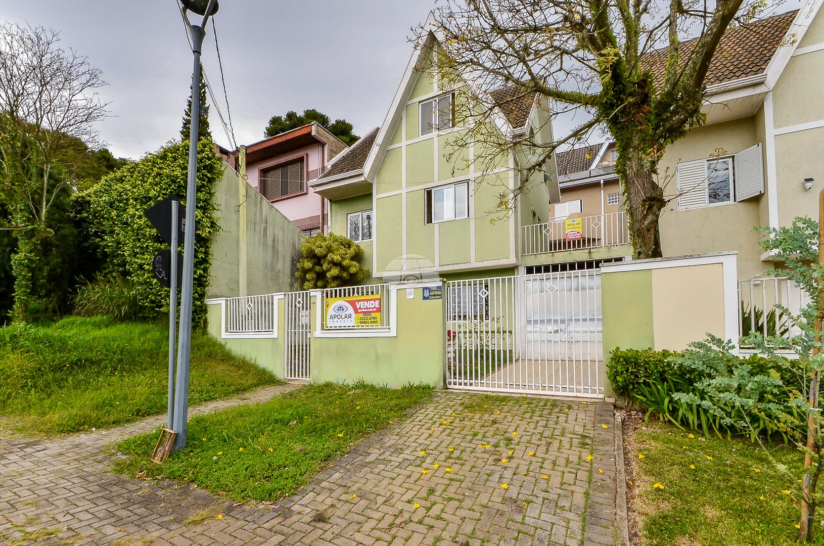 Casa à venda em Bom Retiro, Curitiba — Portal Chave Fácil