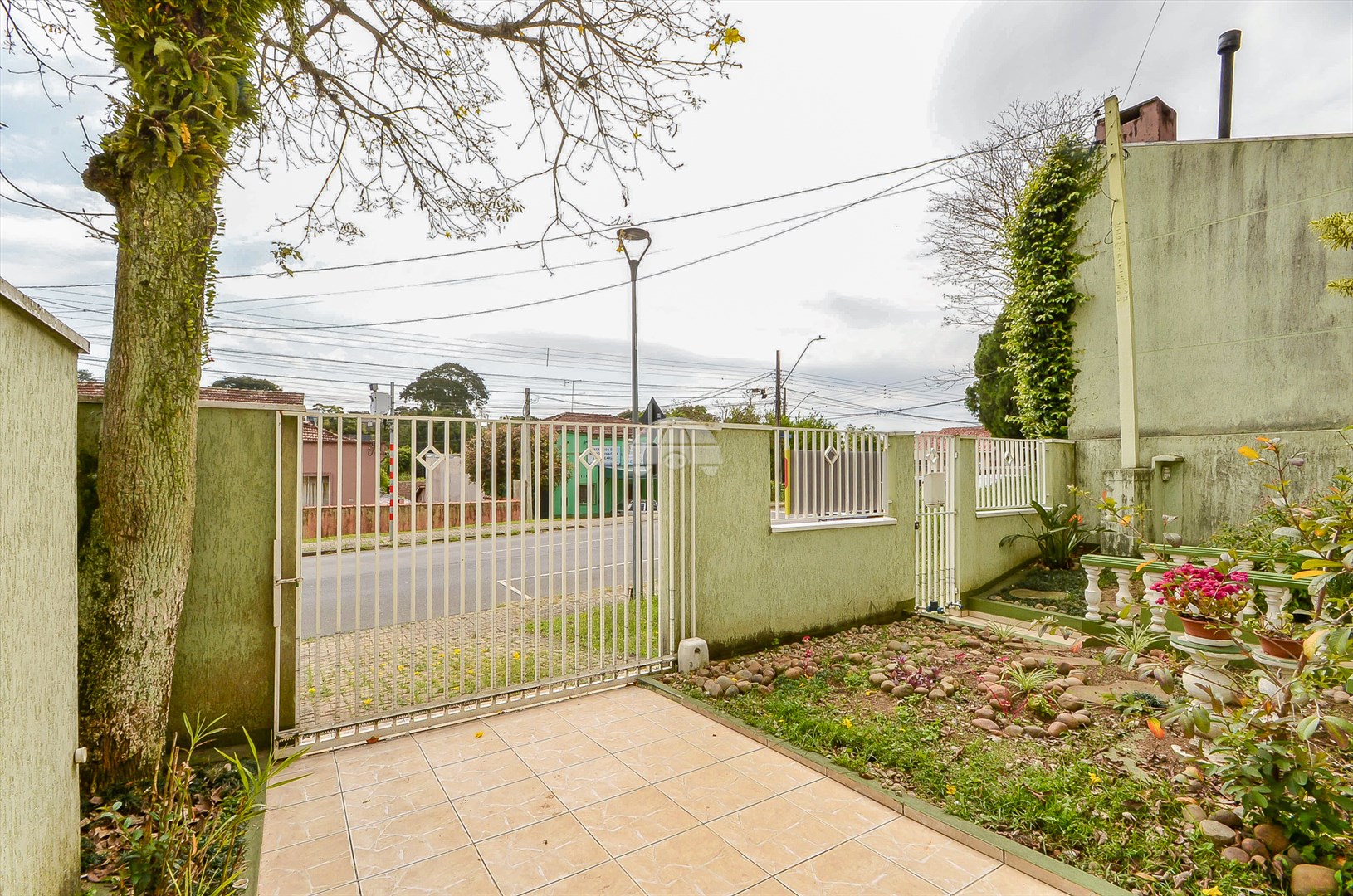 Casa à venda em Bom Retiro, Curitiba — Imobiliária Cilar