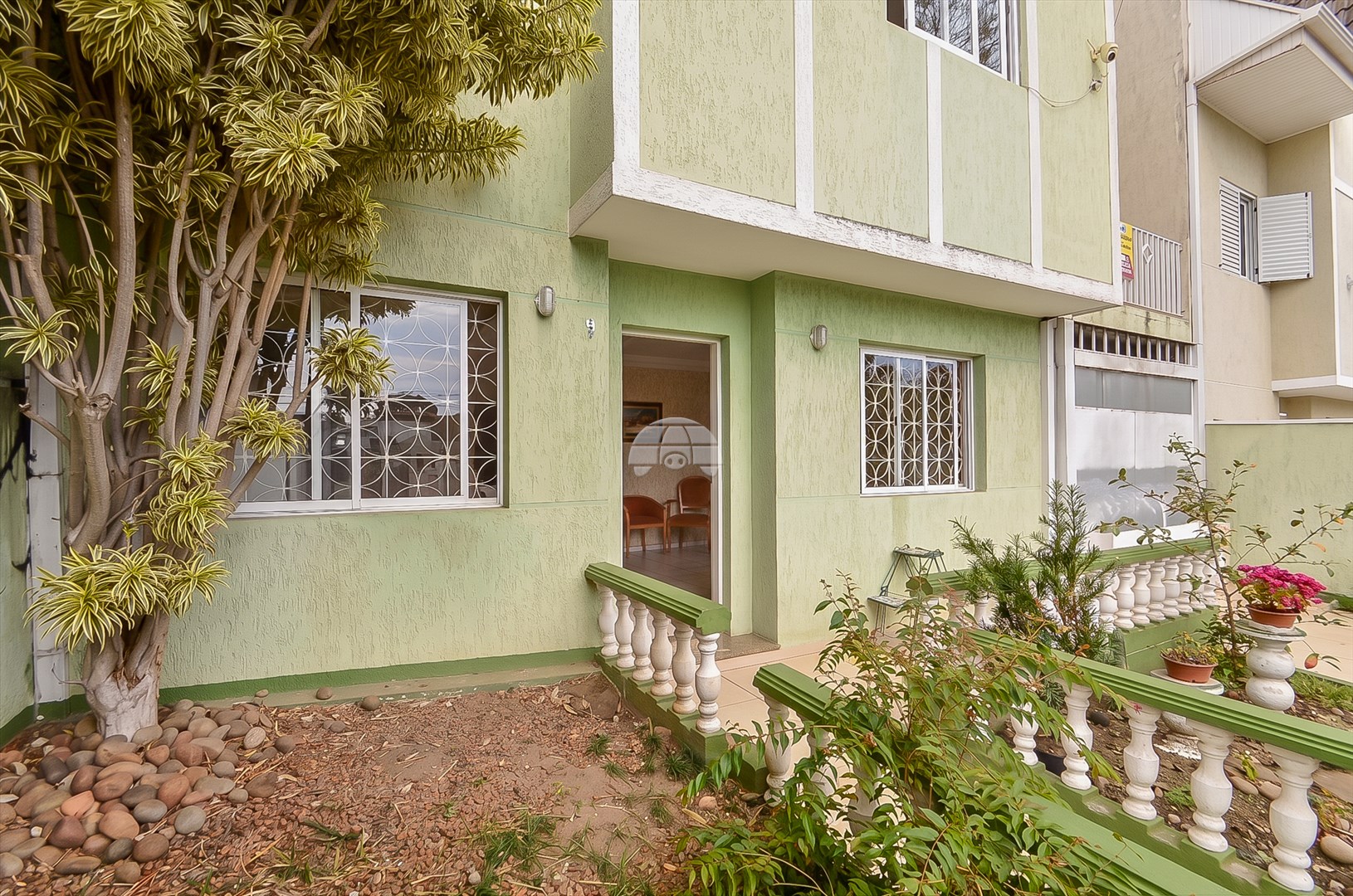Casa à venda em Bom Retiro, Curitiba — Portal Chave Fácil