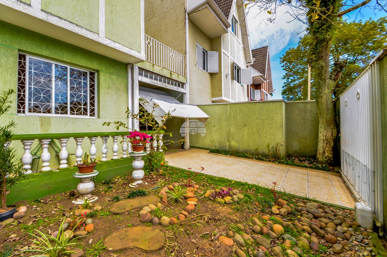 Casa à venda em Bom Retiro, Curitiba — Portal Chave Fácil