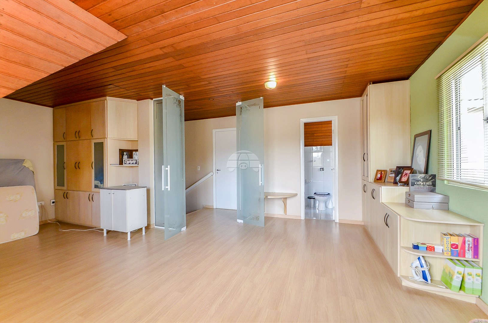 Casa à venda em Bom Retiro, Curitiba — Imobiliária Cilar