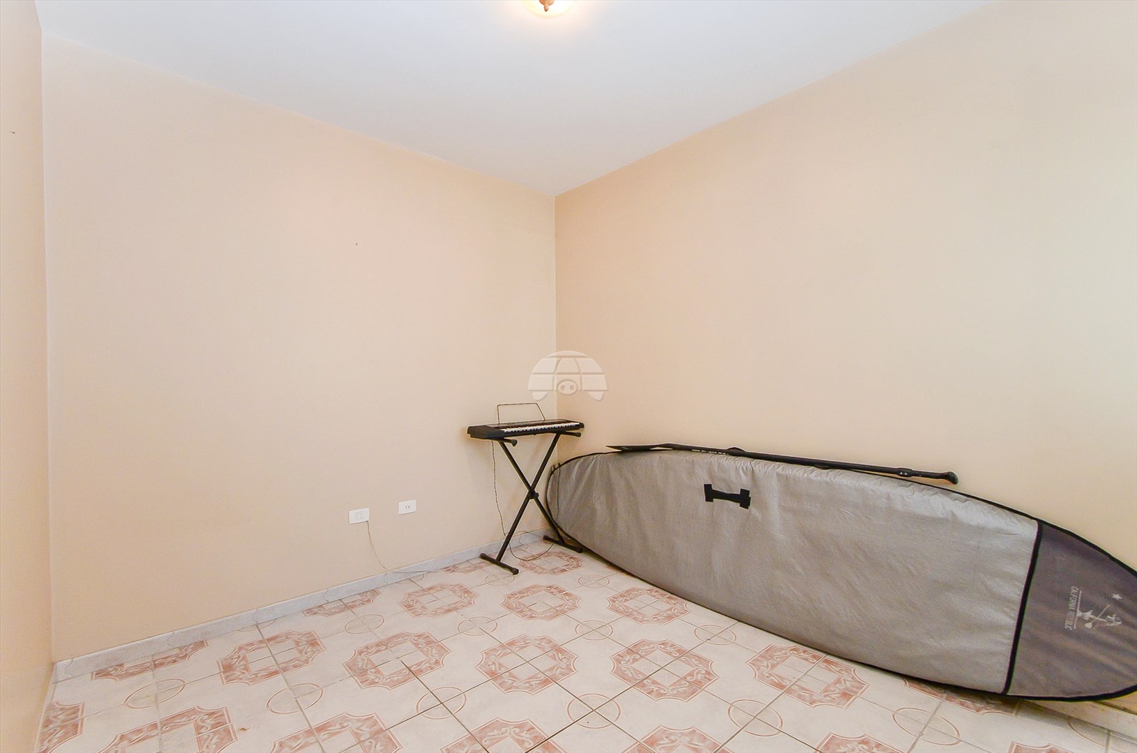Casa à venda em Bom Retiro, Curitiba — Imobiliária Cilar