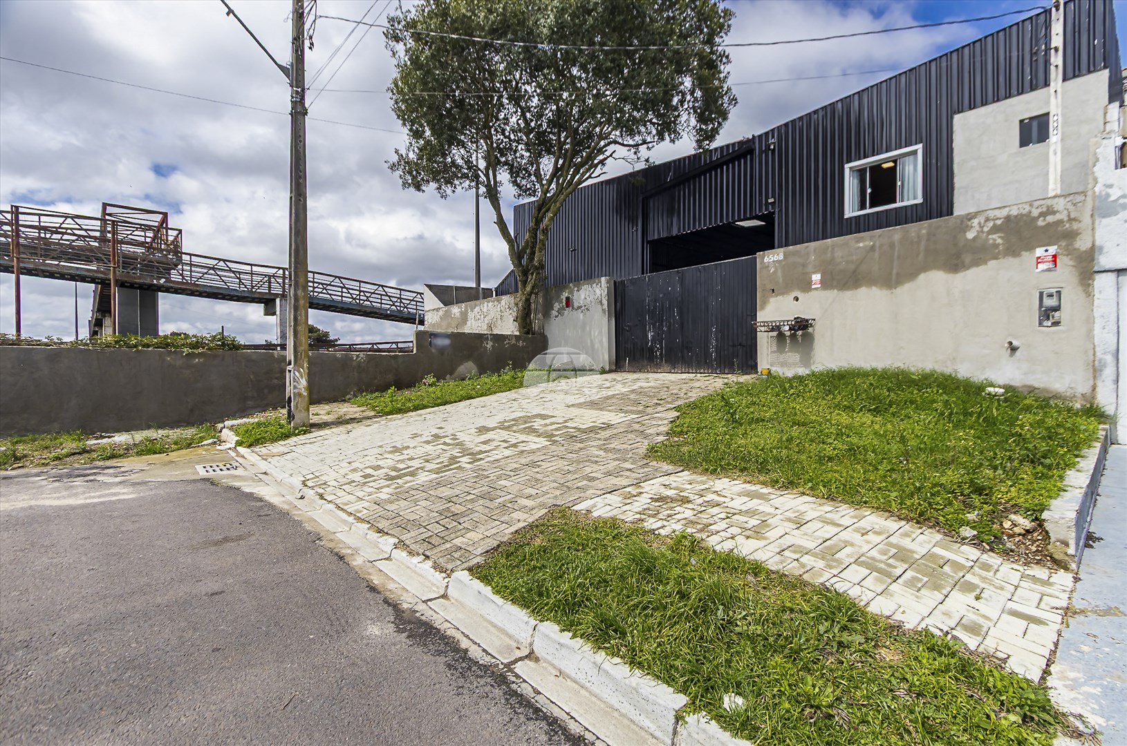 Barracão/Galpão à venda em Alto Boqueirão, Curitiba — Portal Chave Fácil